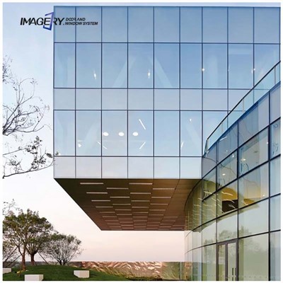 Bau von Glasvorhangfassaden